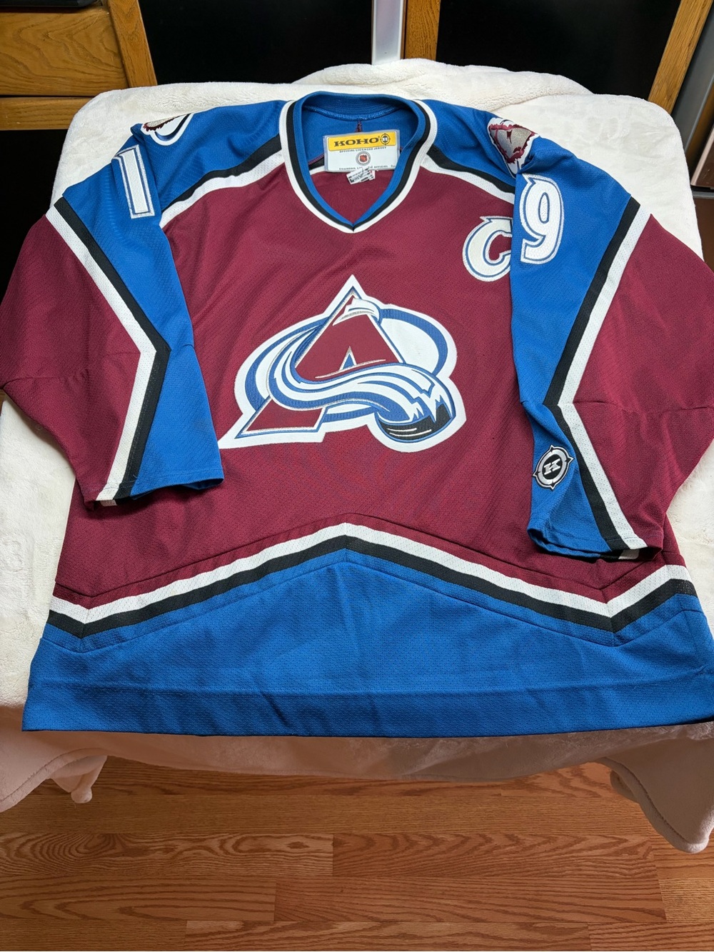 Joe Sakic Colorado Avalanche Vintage Koho Jersey XL